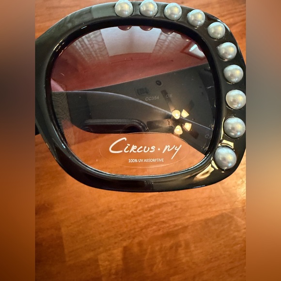 Circus NY by Sam Edelman Womens Large Square Sunglasses with Pearl Detail - Picture 11 of 12